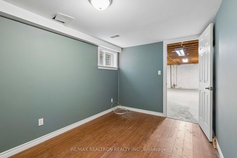 Photo 35 at 56 Green Bush Road, Newtonbrook West, Toronto