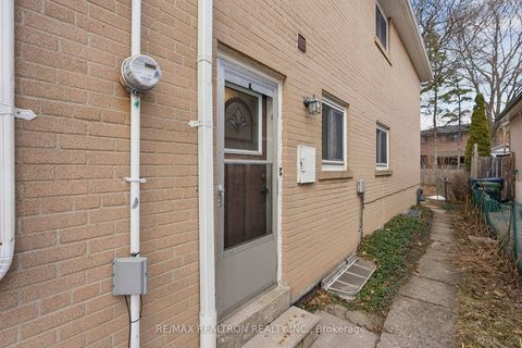 Photo 38 at 56 Green Bush Road, Newtonbrook West, Toronto