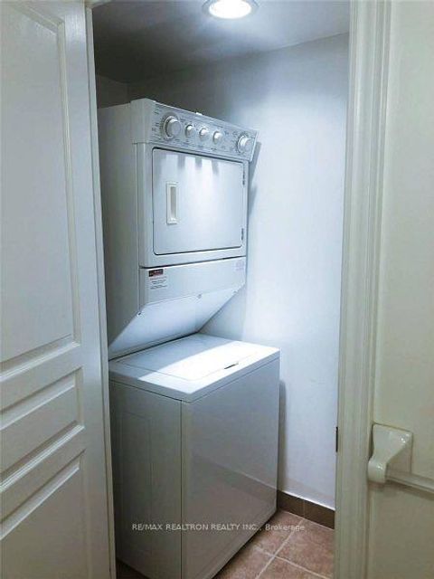 Photo 8 at 2708 - 10 Northtown Way, Willowdale East, Toronto