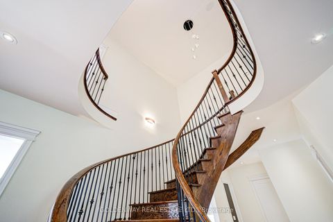 Photo 22 at 229 Hunterwood Chase, Rural Vaughan, Vaughan