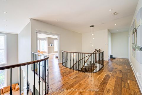 Photo 24 at 229 Hunterwood Chase, Rural Vaughan, Vaughan