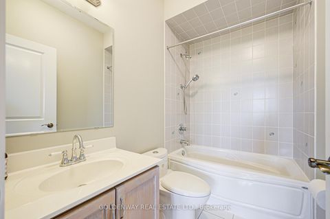 Photo 34 at 229 Hunterwood Chase, Rural Vaughan, Vaughan