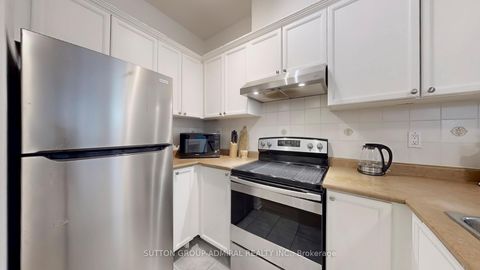 Photo 13 at 703 - 393 King Street W, Waterfront Communities C1, Toronto