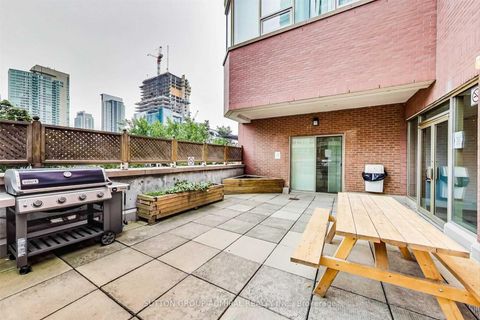 Photo 35 at 703 - 393 King Street W, Waterfront Communities C1, Toronto