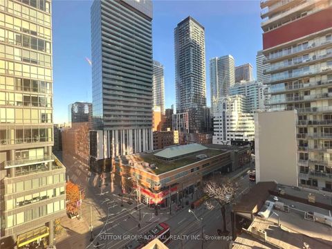 Photo 37 at 703 - 393 King Street W, Waterfront Communities C1, Toronto