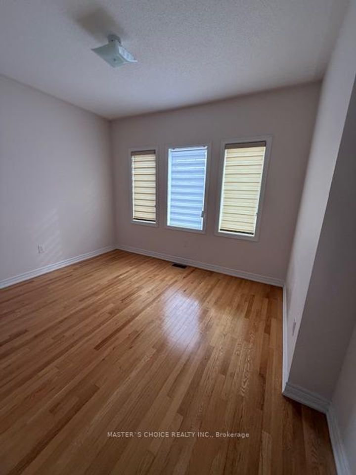 Photo 12 at 56 Clunburry Road, Northwest Brampton, Brampton