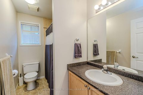 Photo 7 at 30 Hewitt Place, Georgian Drive, Barrie