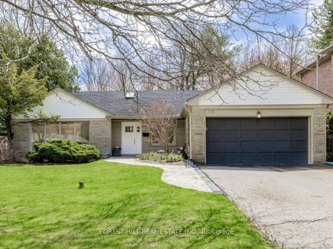 Photo 1 at 137 Citation Drive, Bayview Village, Toronto