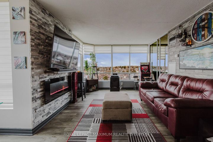 Photo 10 at 1101 - 26 Hanover Road, Queen Street Corridor, Brampton