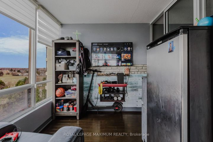 Photo 14 at 1101 - 26 Hanover Road, Queen Street Corridor, Brampton