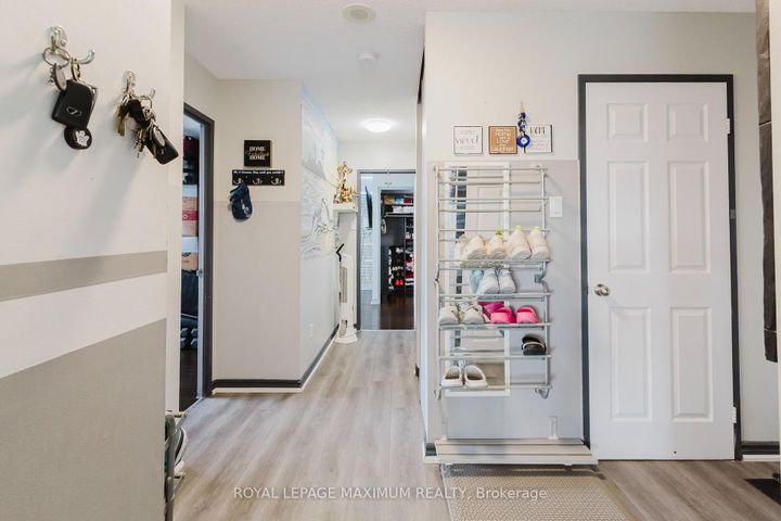 Photo 19 at 1101 - 26 Hanover Road, Queen Street Corridor, Brampton