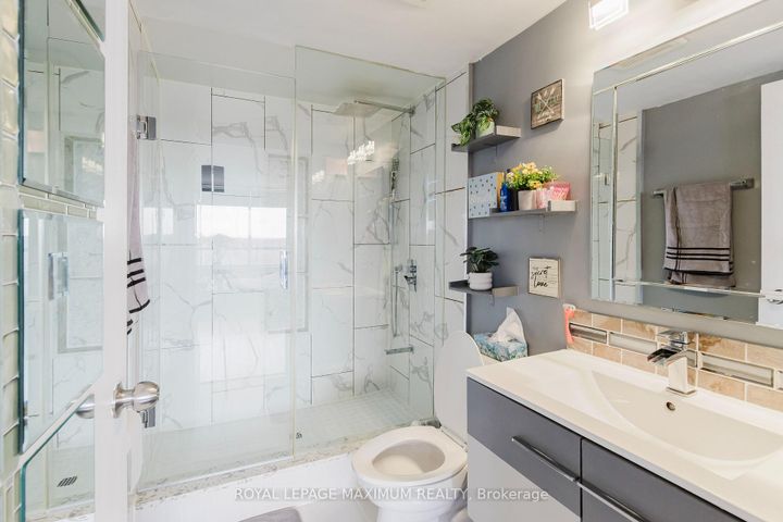 Photo 27 at 1101 - 26 Hanover Road, Queen Street Corridor, Brampton