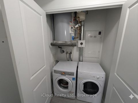 Photo 2 at 518 - 1900 Simcoe Street N, Samac, Oshawa