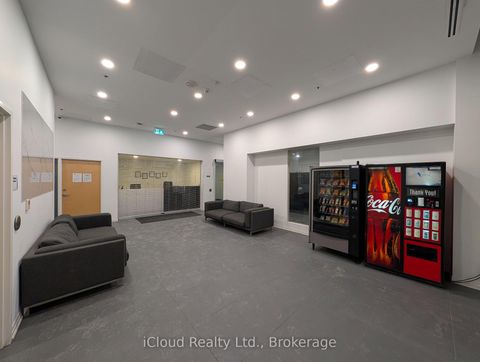 Photo 14 at 518 - 1900 Simcoe Street N, Samac, Oshawa