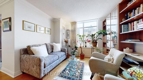 Photo 8 at 1402 - 880 Grandview Way, Willowdale East, Toronto