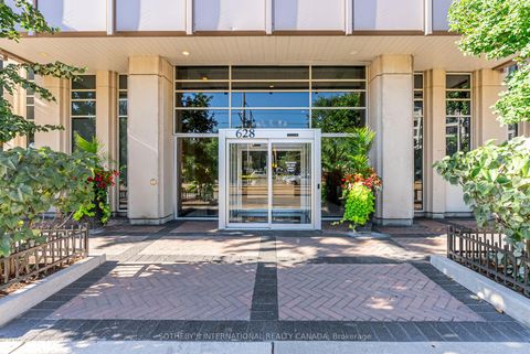 Photo 1 at 2704 - 628 Fleet Street, Niagara, Toronto