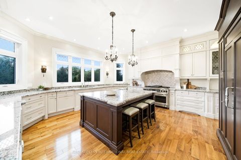 Photo 12 at 79 Grandvista Crescent, Vellore Village, Vaughan