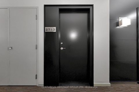 Photo 4 at 2713 - 231 Fort York Boulevard, Niagara, Toronto