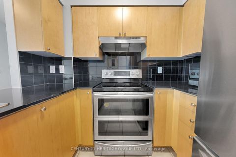 Photo 7 at 2713 - 231 Fort York Boulevard, Niagara, Toronto