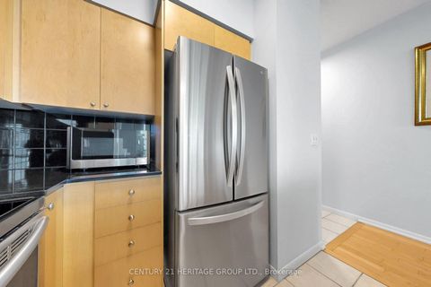 Photo 8 at 2713 - 231 Fort York Boulevard, Niagara, Toronto