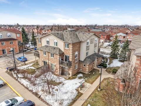 Photo 0 at 4 - 17 Cheltenham Road, Georgian Drive, Barrie