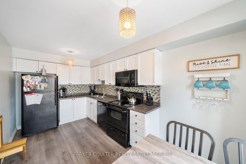 Photo 8 at 4 - 17 Cheltenham Road, Georgian Drive, Barrie