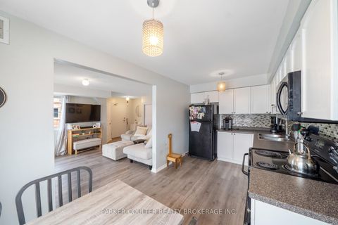 Photo 9 at 4 - 17 Cheltenham Road, Georgian Drive, Barrie