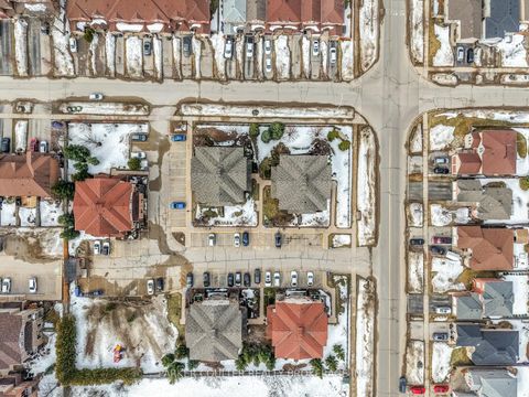 Photo 21 at 4 - 17 Cheltenham Road, Georgian Drive, Barrie