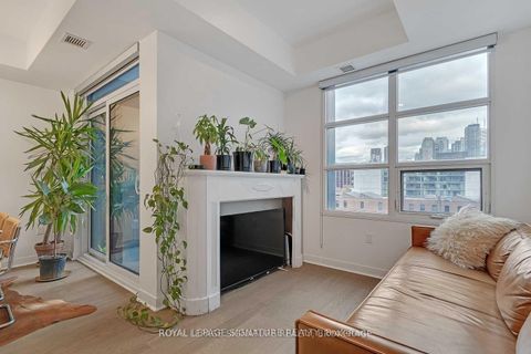 Photo 6 at 804 - 501 Adelaide Street W, Waterfront Communities C1, Toronto