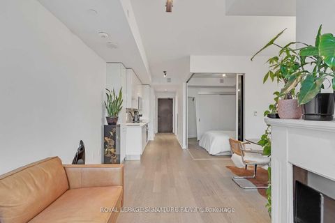 Photo 8 at 804 - 501 Adelaide Street W, Waterfront Communities C1, Toronto