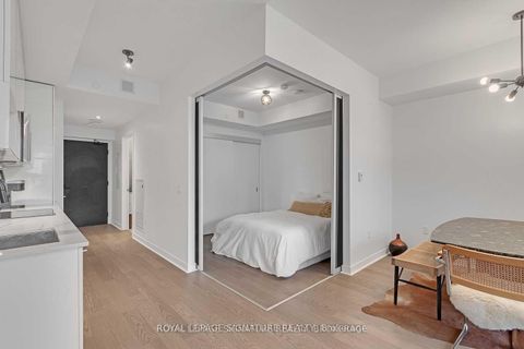 Photo 9 at 804 - 501 Adelaide Street W, Waterfront Communities C1, Toronto