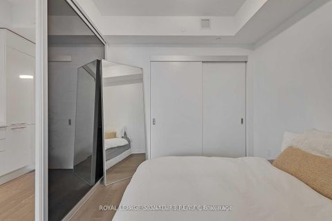 Photo 14 at 804 - 501 Adelaide Street W, Waterfront Communities C1, Toronto