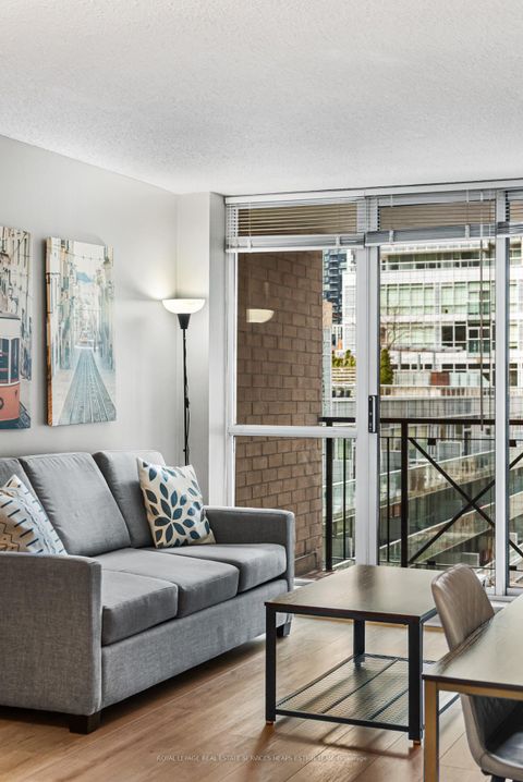 Photo 21 at 702 - 140 Simcoe Street, Waterfront Communities C1, Toronto