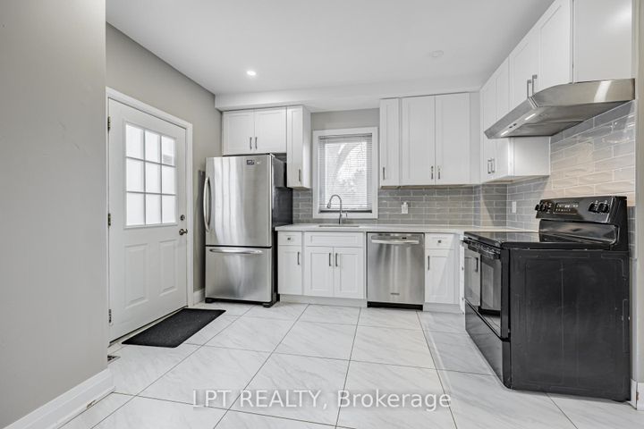 Photo 19 at 201 Ritson Road S, Central, Oshawa