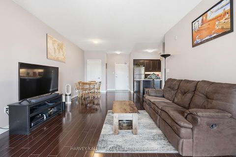 Photo 8 at 303 - 45 Ferndale Drive, Ardagh, Barrie