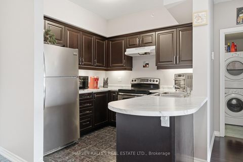 Photo 12 at 303 - 45 Ferndale Drive, Ardagh, Barrie