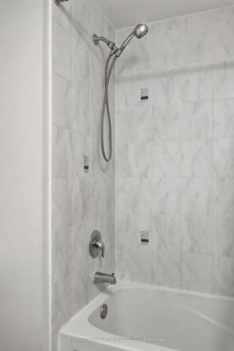 Photo 17 at 303 - 45 Ferndale Drive, Ardagh, Barrie