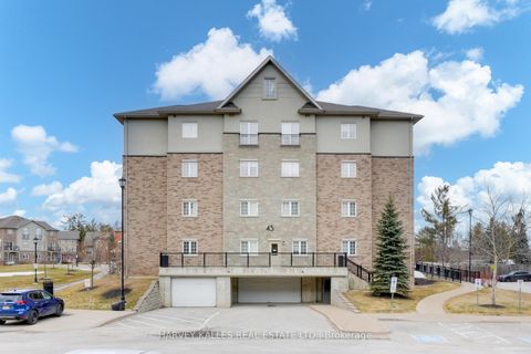 Photo 23 at 303 - 45 Ferndale Drive, Ardagh, Barrie