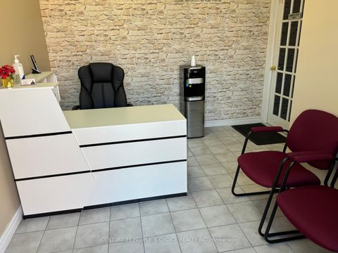 Photo 3 at 21 - 4801 Steeles Avenue W, Humber Summit, Toronto