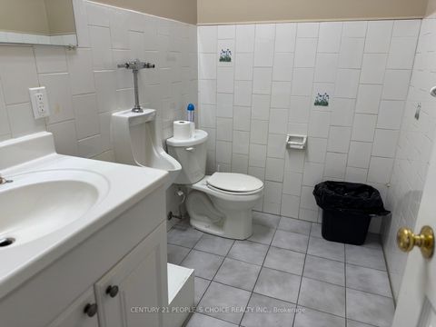 Photo 33 at 21 - 4801 Steeles Avenue W, Humber Summit, Toronto