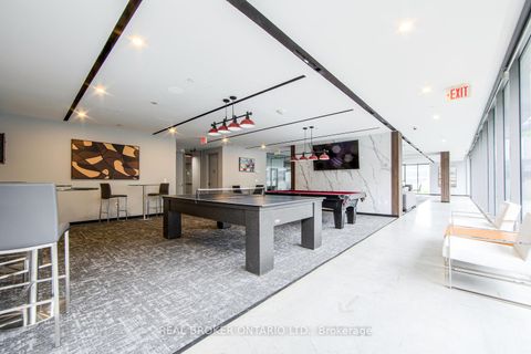 Photo 11 at 423 - 32 Trolley Crescent, Moss Park, Toronto