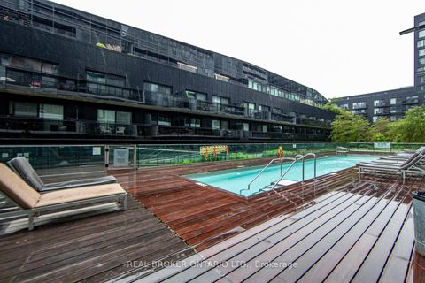 Photo 17 at 423 - 32 Trolley Crescent, Moss Park, Toronto