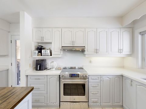 Photo 6 at 87 Savona Drive, Alderwood, Toronto