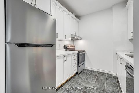 Photo 9 at 403 - 980 Yonge Street, Annex, Toronto