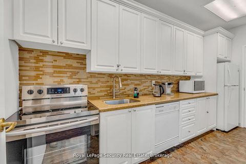 Photo 35 at 403 - 980 Yonge Street, Annex, Toronto