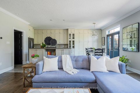 Photo 5 at 21 Marta Crescent, Ardagh, Barrie