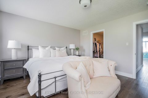 Photo 21 at 21 Marta Crescent, Ardagh, Barrie