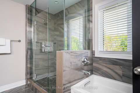 Photo 25 at 21 Marta Crescent, Ardagh, Barrie