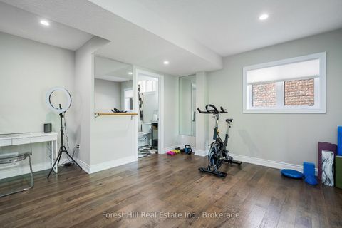 Photo 33 at 21 Marta Crescent, Ardagh, Barrie