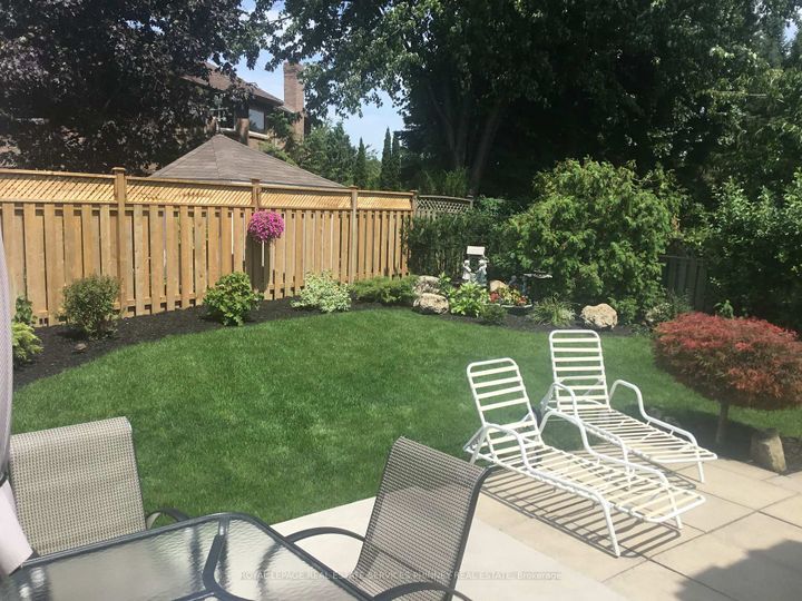 Photo 38 at 1595 Flamborough Circle, East Credit, Mississauga